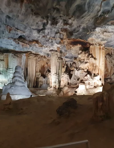 cango caves in oudtshoorn